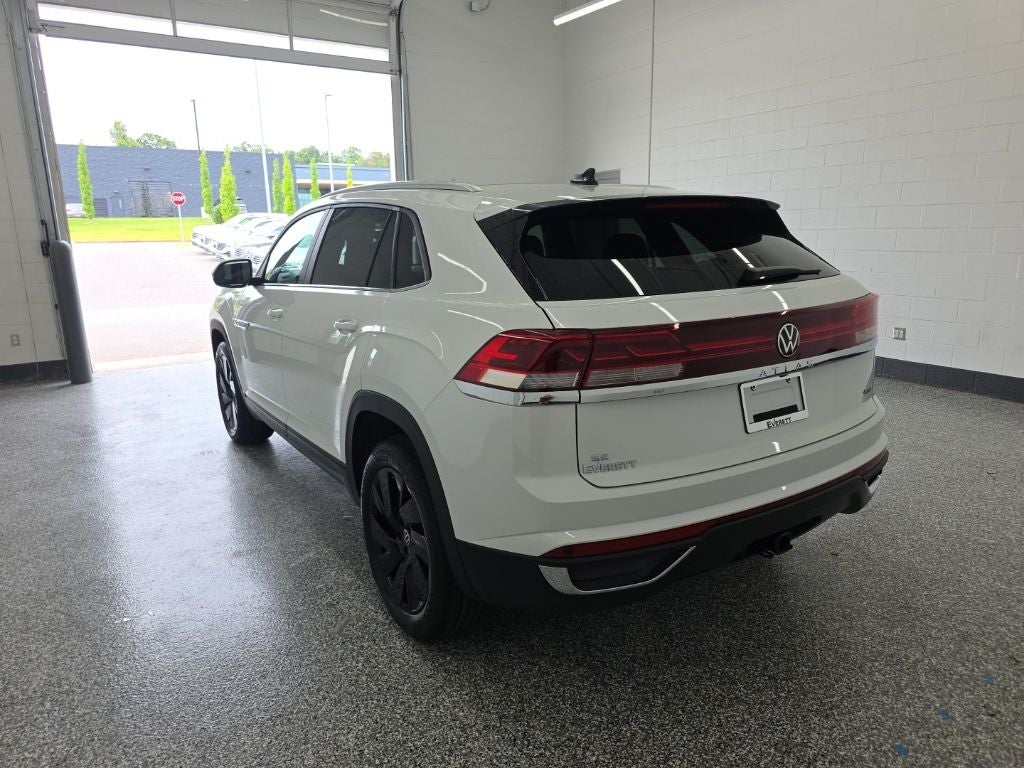 2026 Volkswagen Atlas Cross Sport 2.0T SE w/Technology