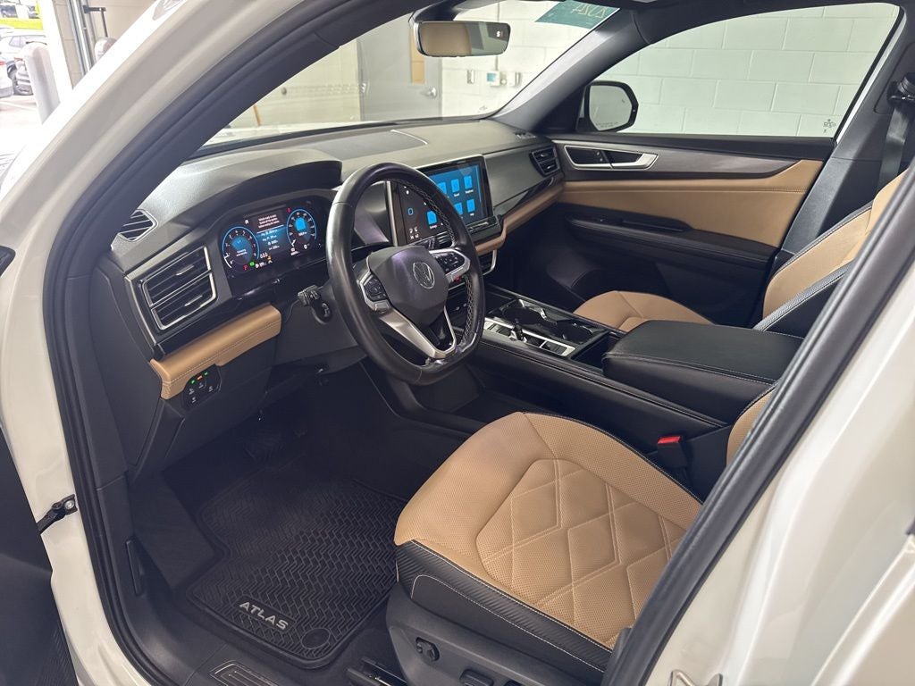 2024 Volkswagen Atlas Cross Sport 2.0T SE w/Technology