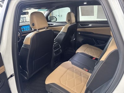 2024 Volkswagen Atlas Cross Sport 2.0T SE w/Technology