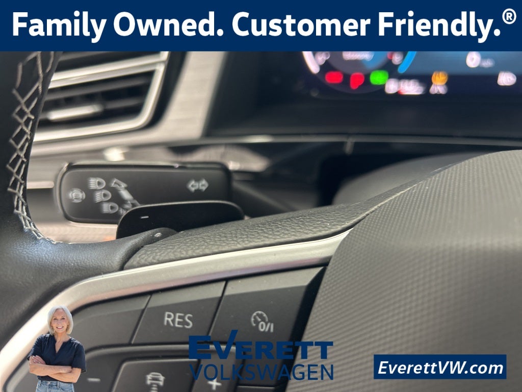 2025 Volkswagen Atlas Cross Sport 2.0T SE w/ Technology