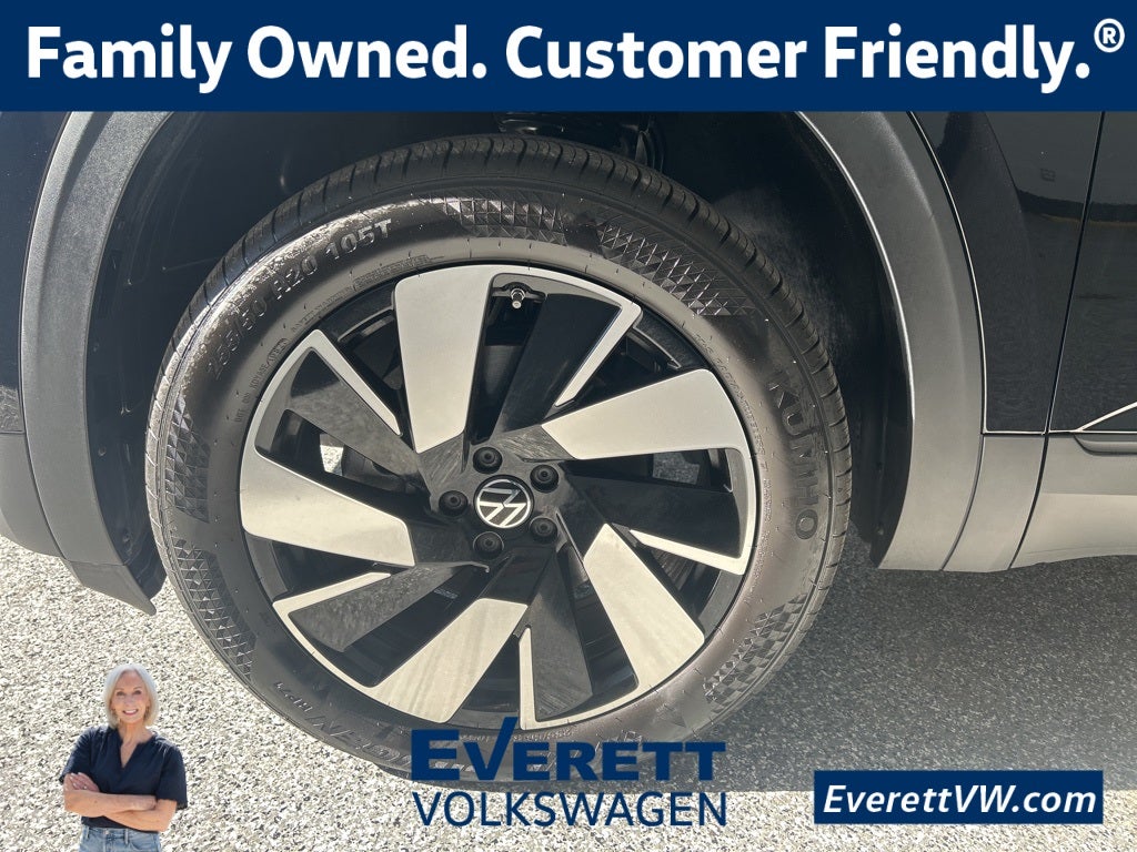 2025 Volkswagen Atlas Cross Sport 2.0T SE w/ Technology