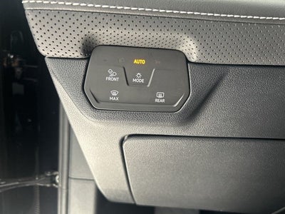 2025 Volkswagen Atlas Cross Sport 2.0T SE w/ Technology