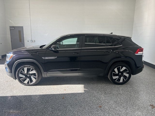 2025 Volkswagen Atlas Cross Sport 2.0T SE w/ Technology