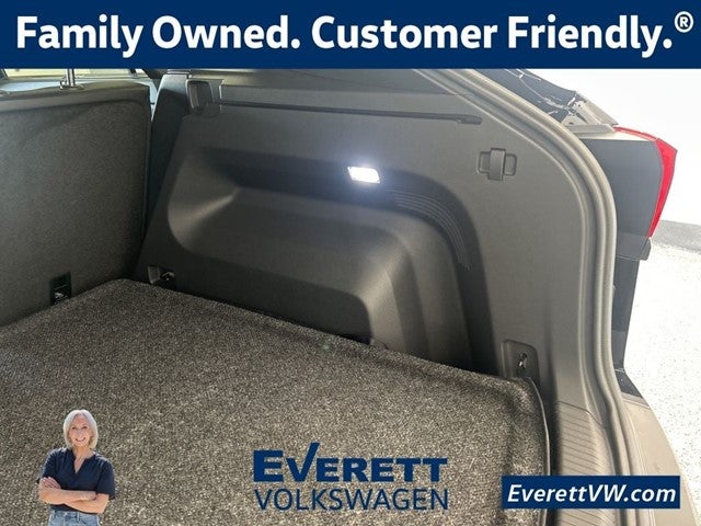 2025 Volkswagen Atlas Cross Sport 2.0T SE w/ Technology