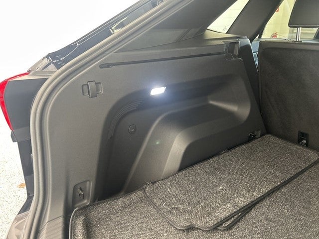 2025 Volkswagen Atlas Cross Sport 2.0T SE w/ Technology