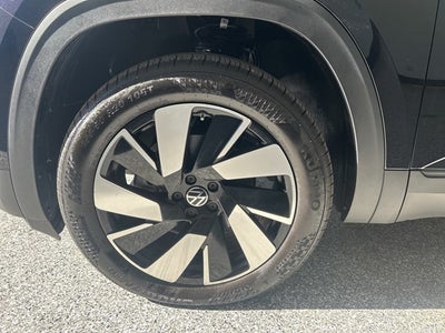 2025 Volkswagen Atlas Cross Sport 2.0T SE w/ Technology