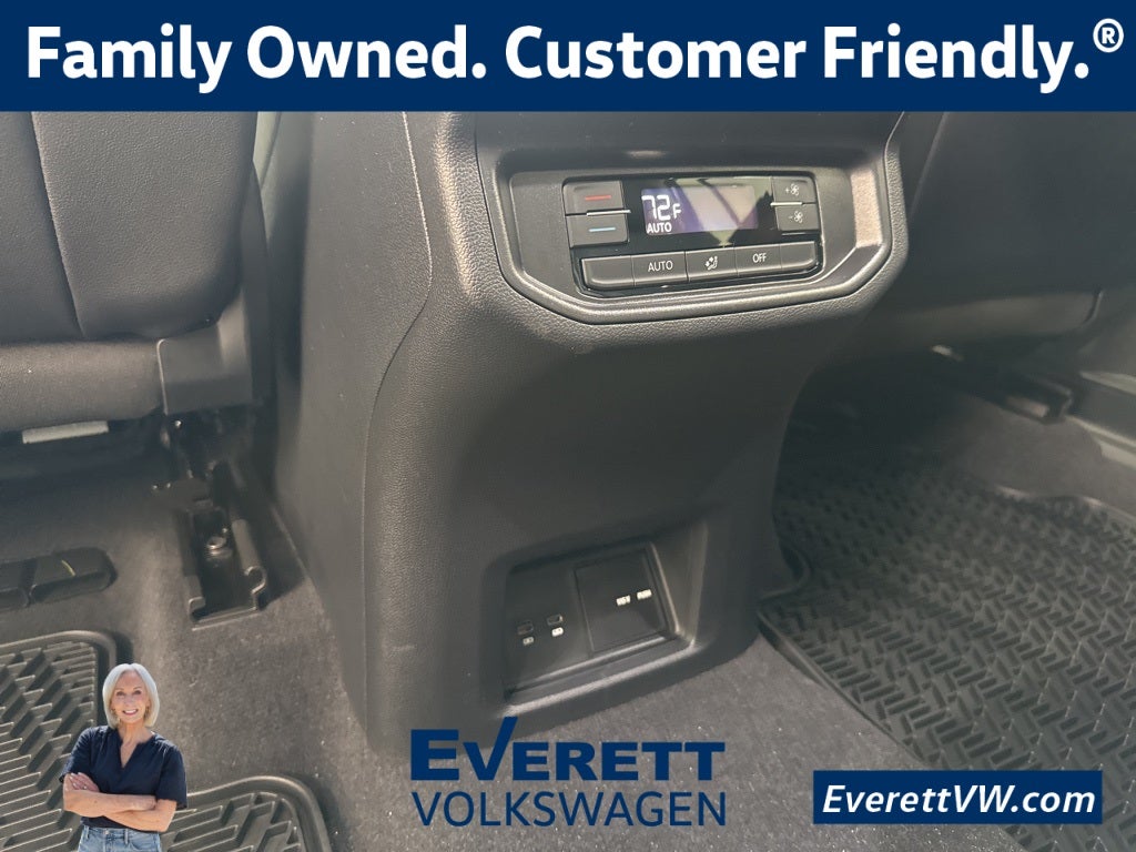 2026 Volkswagen Atlas 2.0T SE w/ Technology