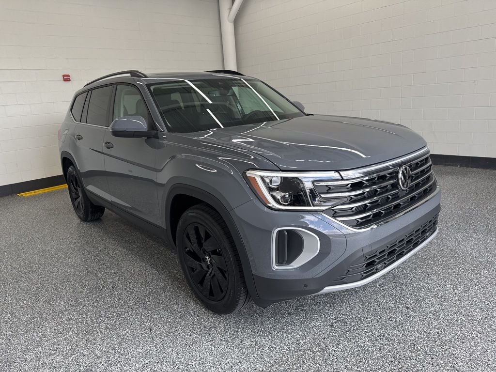 2026 Volkswagen Atlas 2.0T SE w/ Technology