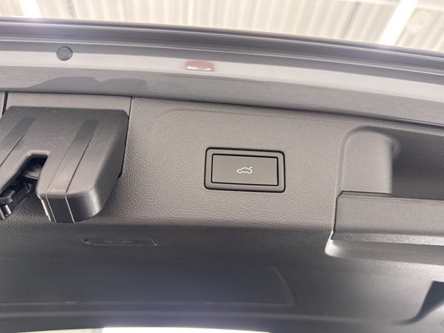 2026 Volkswagen Atlas 2.0T SE w/ Technology