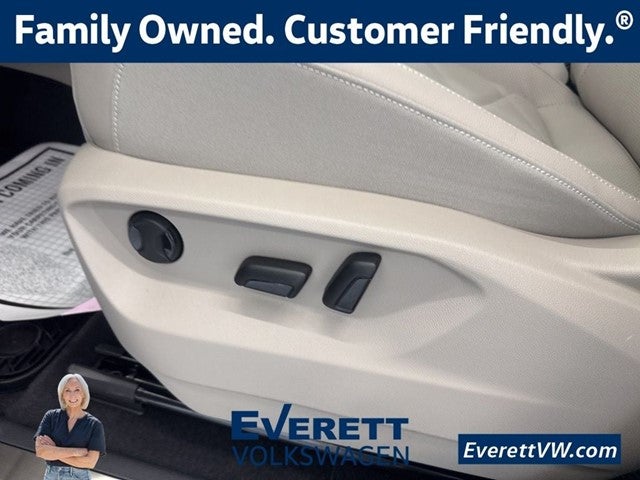 2026 Volkswagen Atlas 2.0T SE w/ Technology