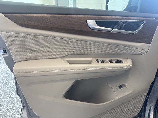 2026 Volkswagen Atlas 2.0T SE w/ Technology