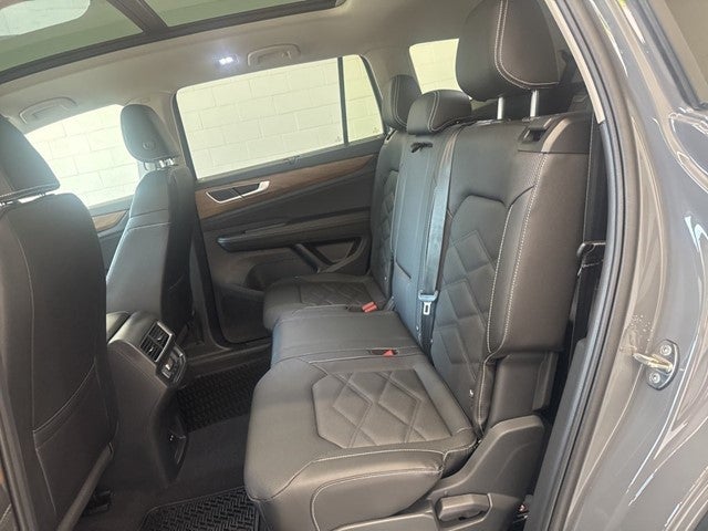 2026 Volkswagen Atlas 2.0T SE w/ Technology