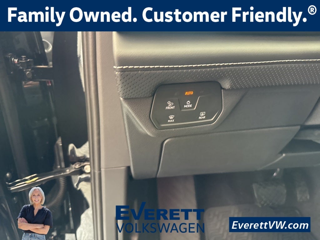 2026 Volkswagen Atlas 2.0T SE w/ Technology