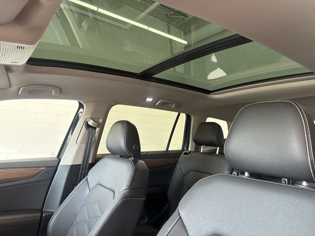 2026 Volkswagen Atlas 2.0T SE w/ Technology