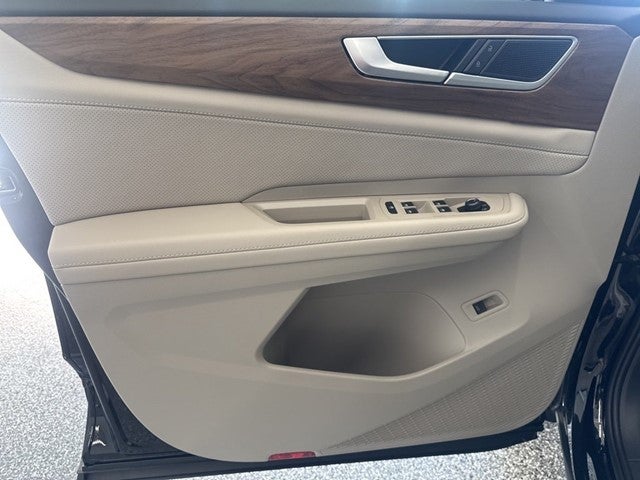 2026 Volkswagen Atlas 2.0T SE w/ Technology