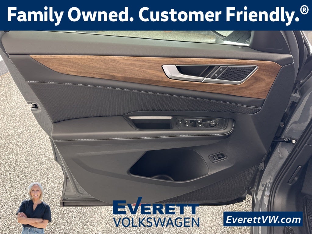 2026 Volkswagen Atlas 2.0T SE w/ Technology