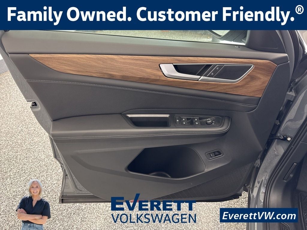 2026 Volkswagen Atlas 2.0T SE w/ Technology