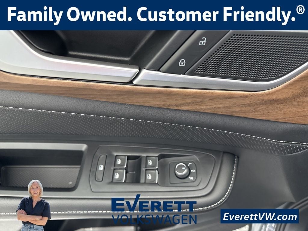 2026 Volkswagen Atlas 2.0T SE w/ Technology