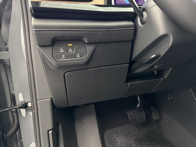 2026 Volkswagen Atlas 2.0T SE w/ Technology