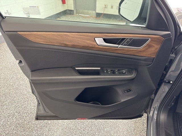 2026 Volkswagen Atlas 2.0T SE w/ Technology