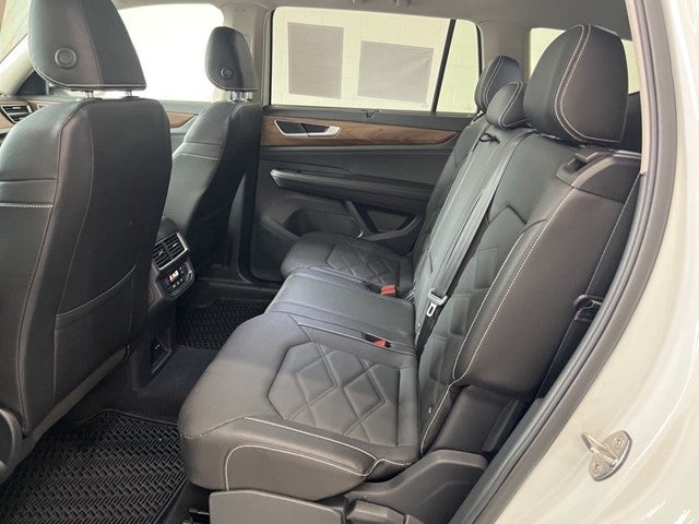 2025 Volkswagen Atlas 2.0T SE