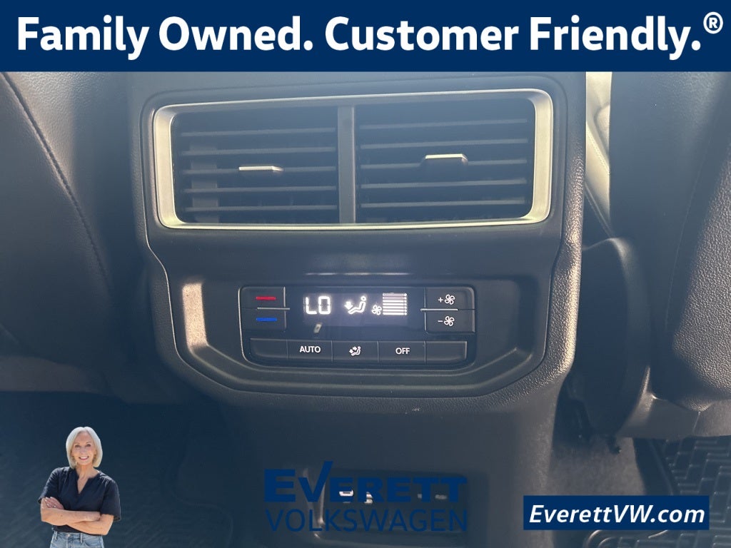 2025 Volkswagen Atlas 2.0T SE