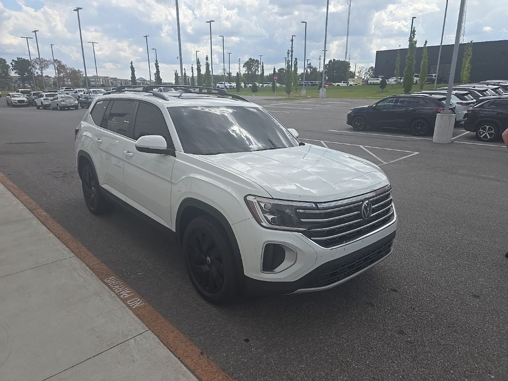 2025 Volkswagen Atlas 2.0T SE w/Technology