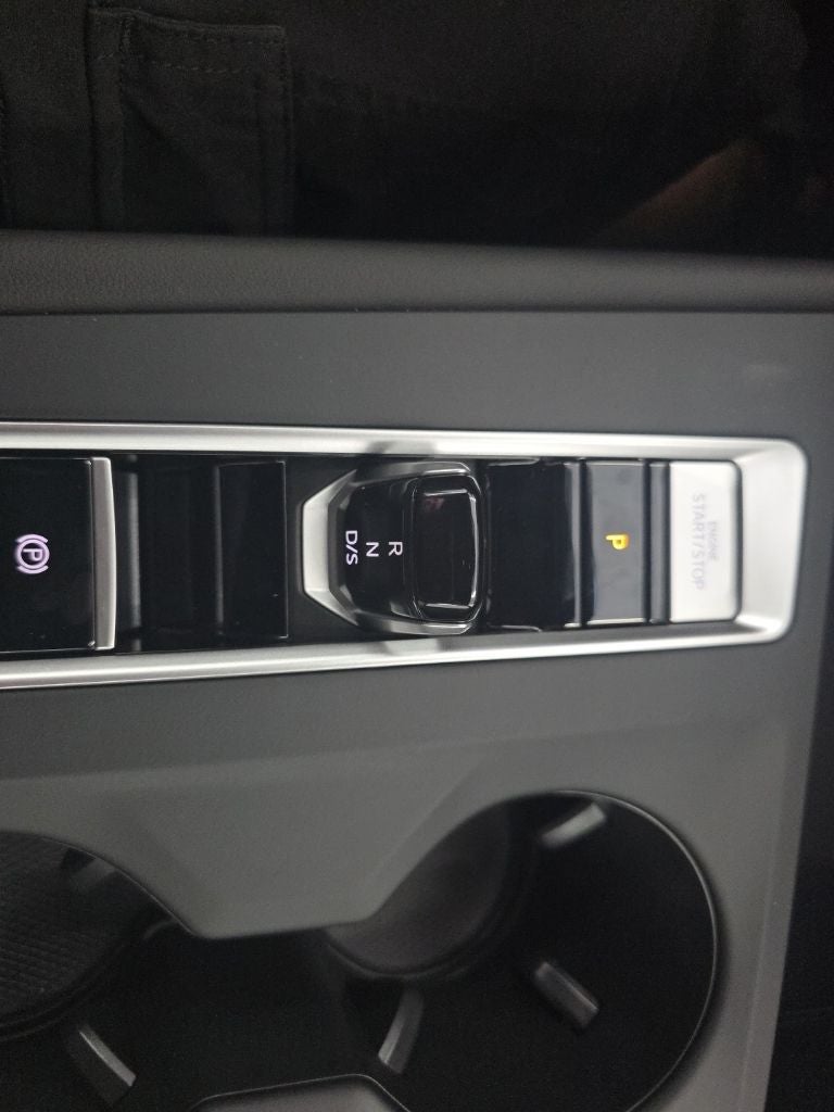 2026 Volkswagen Atlas Cross Sport 2.0T SE