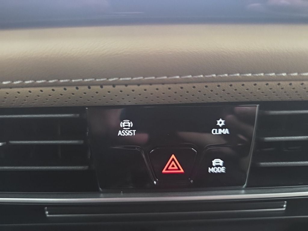 2026 Volkswagen Atlas Cross Sport 2.0T SE