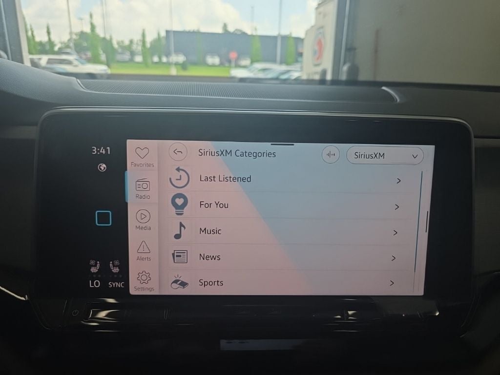 2026 Volkswagen Atlas Cross Sport 2.0T SE