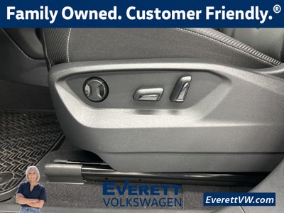 2026 Volkswagen Atlas Cross Sport 2.0T SE