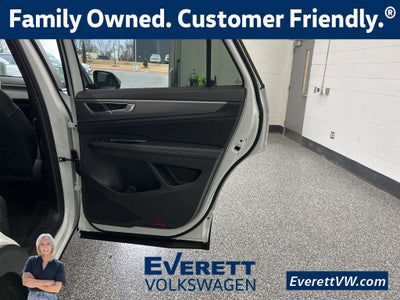 2026 Volkswagen Atlas Cross Sport 2.0T SE