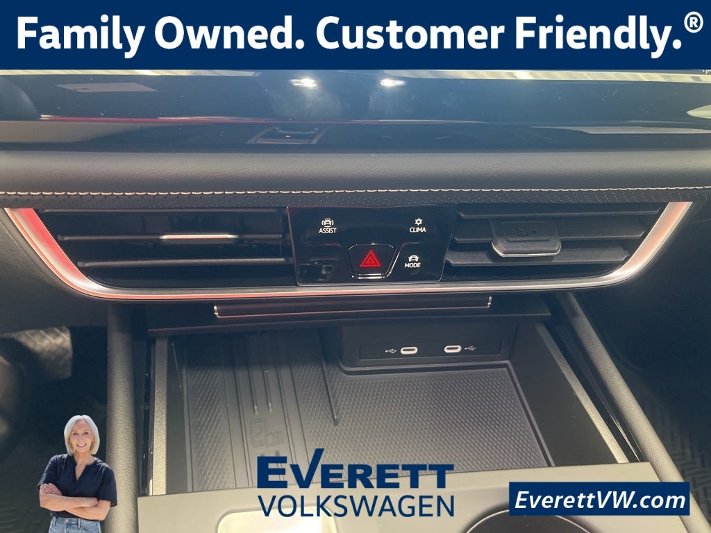 2026 Volkswagen Atlas Cross Sport 2.0T SE