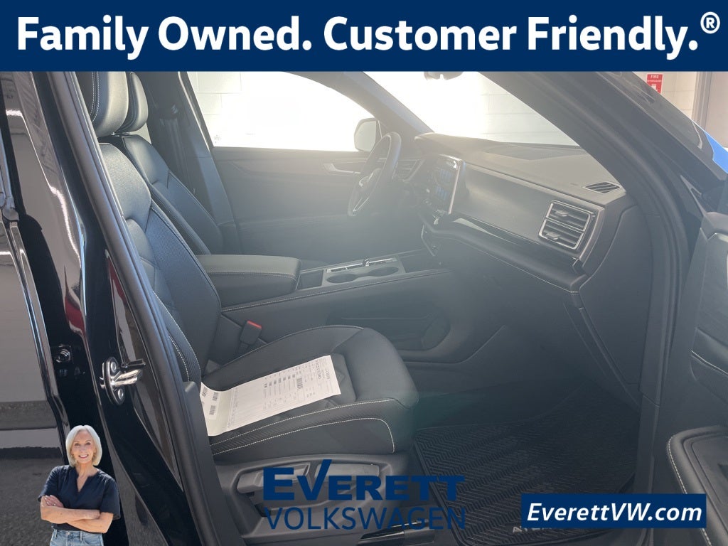 2026 Volkswagen Atlas Cross Sport 2.0T SE