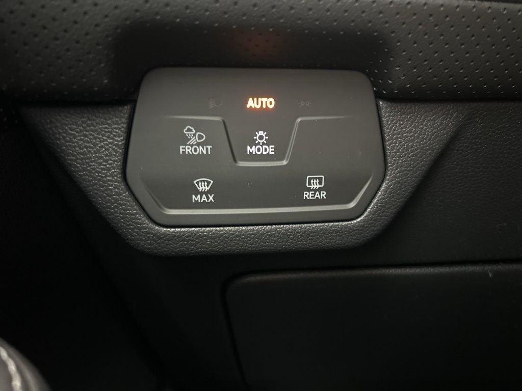 2026 Volkswagen Atlas Cross Sport 2.0T SE