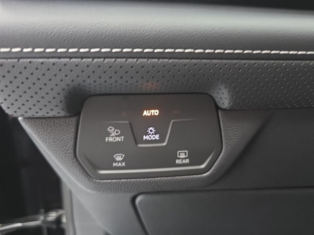 2026 Volkswagen Atlas Cross Sport 2.0T SE