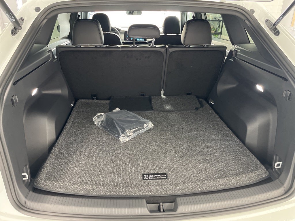 2026 Volkswagen Atlas Cross Sport 2.0T SE