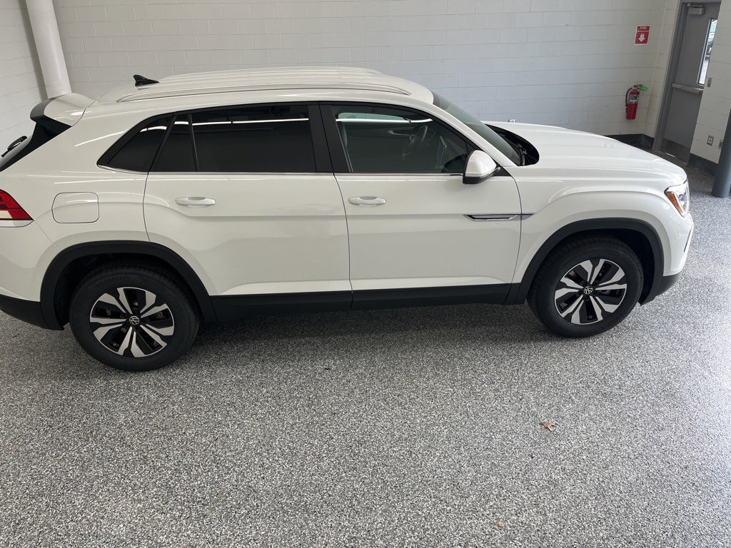 2026 Volkswagen Atlas Cross Sport 2.0T SE