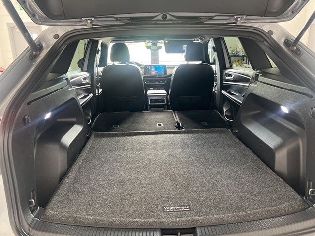 2024 Volkswagen Atlas Cross Sport 2.0T SE