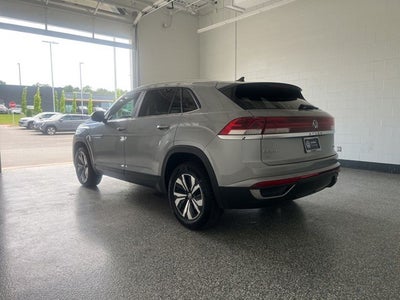 2024 Volkswagen Atlas Cross Sport 2.0T SE