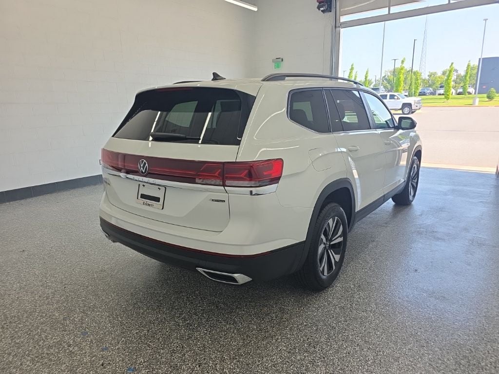 2026 Volkswagen Atlas 2.0T SE
