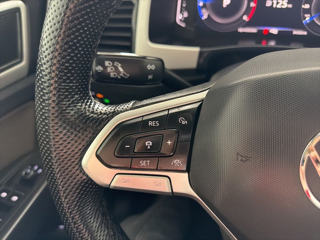 2023 Volkswagen Atlas Cross Sport 3.6L V6 SEL R-Line