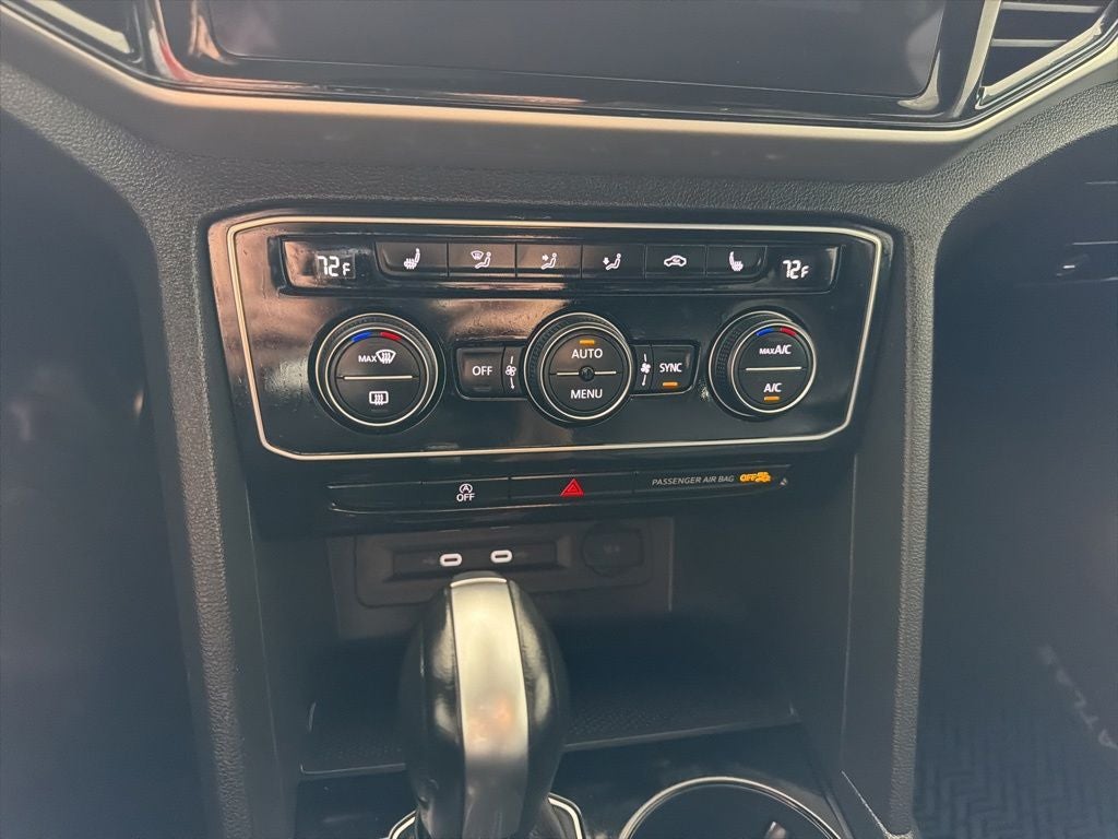 2023 Volkswagen Atlas Cross Sport 3.6L V6 SEL R-Line