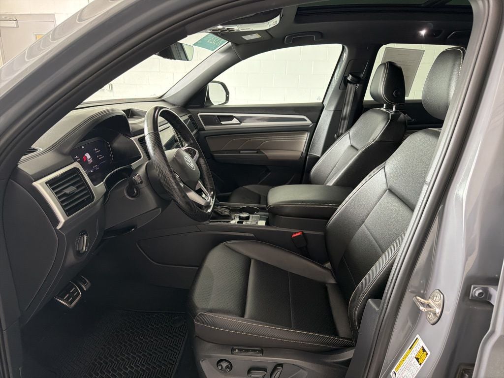 2023 Volkswagen Atlas Cross Sport 3.6L V6 SEL R-Line