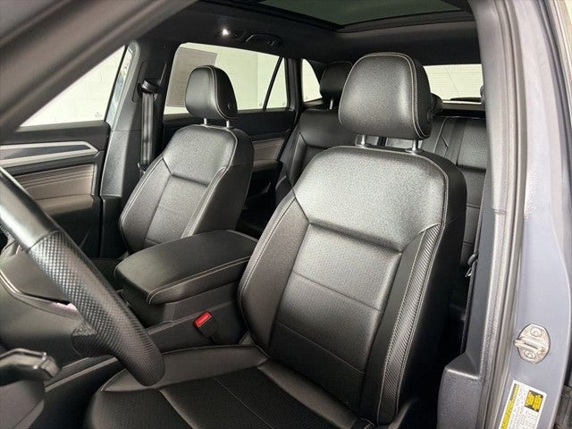 2023 Volkswagen Atlas Cross Sport 3.6L V6 SEL R-Line