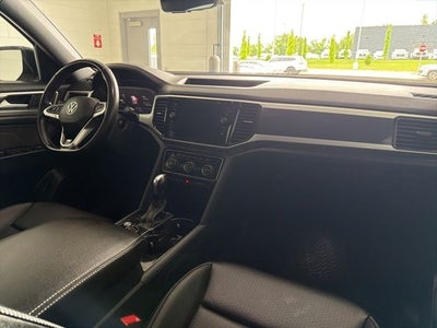 2023 Volkswagen Atlas Cross Sport 3.6L V6 SEL R-Line