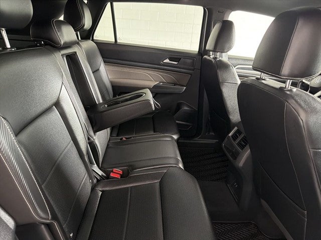 2023 Volkswagen Atlas Cross Sport 3.6L V6 SEL R-Line