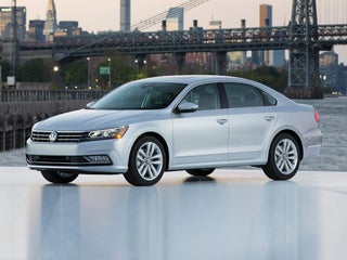 2018 Volkswagen Passat 2.0T SE w/Technology