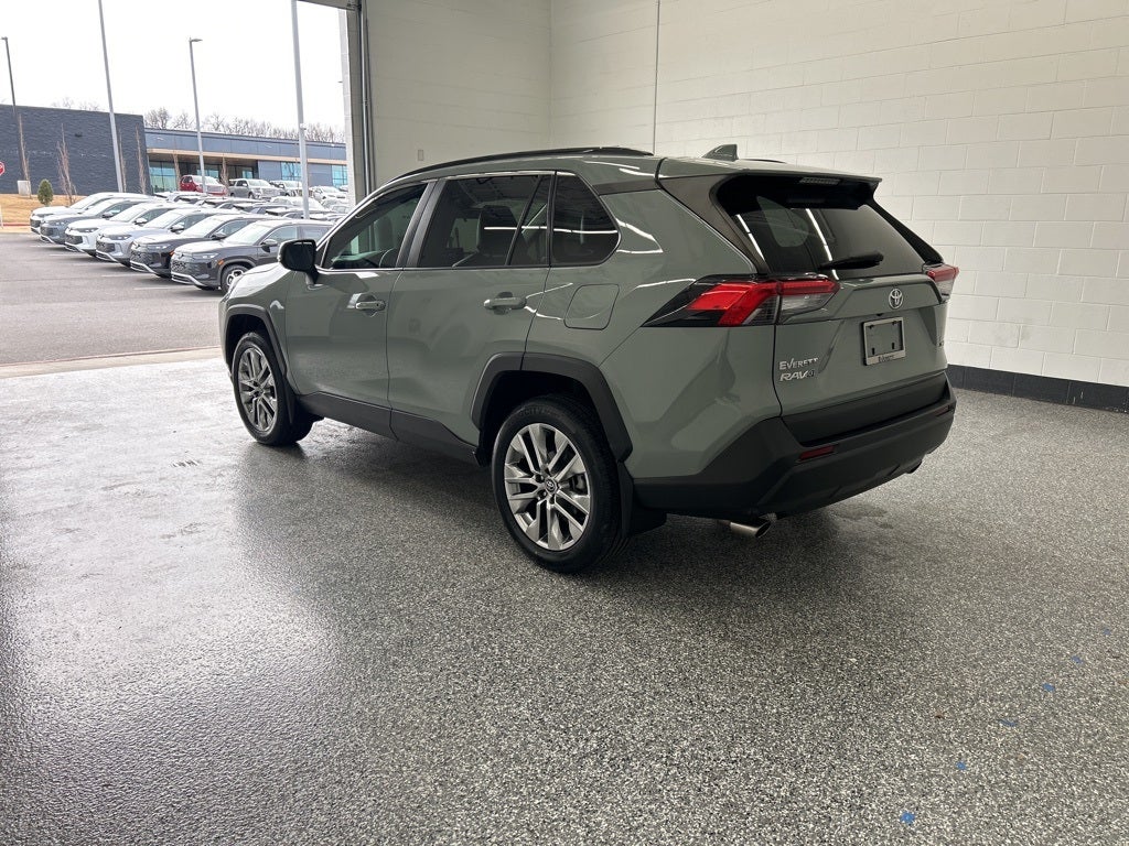 2020 Toyota RAV4 XLE Premium