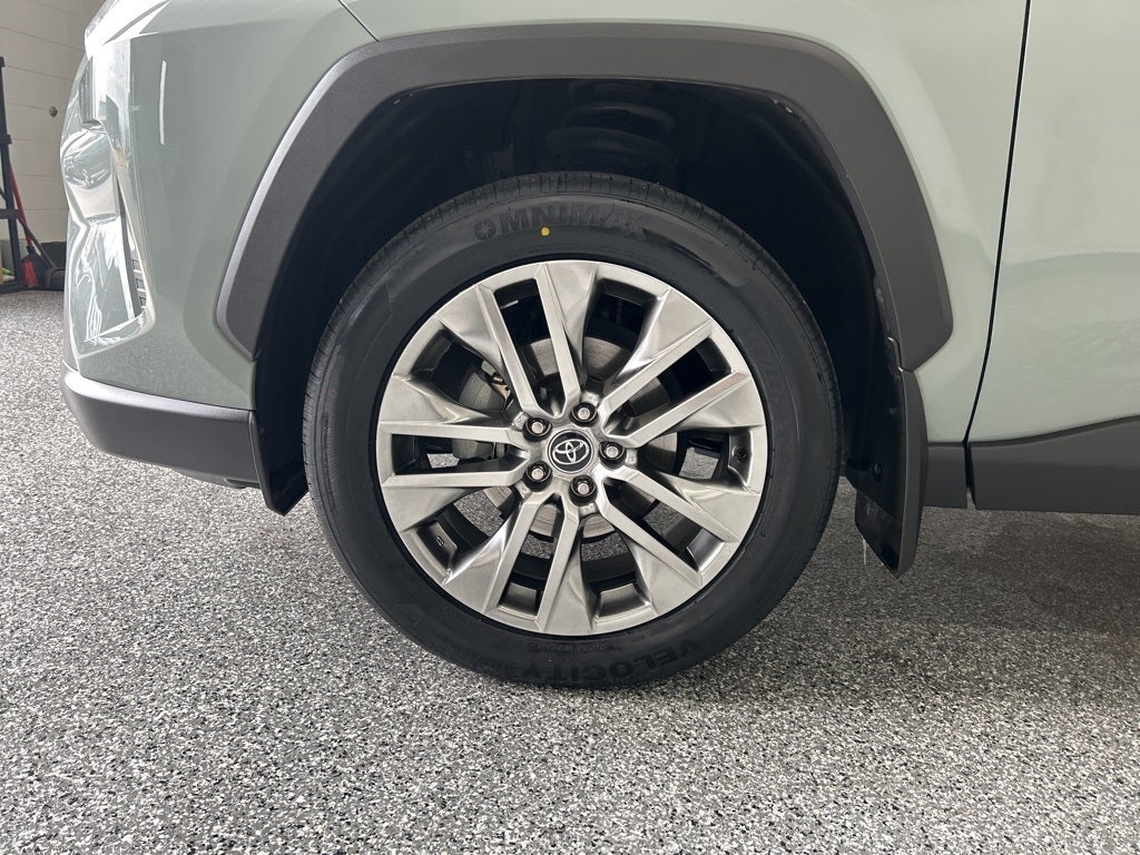 2020 Toyota RAV4 XLE Premium